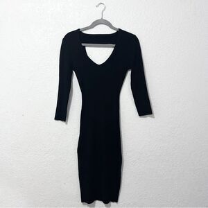 No Boundaries quarter sleeve mid length dress black size medium